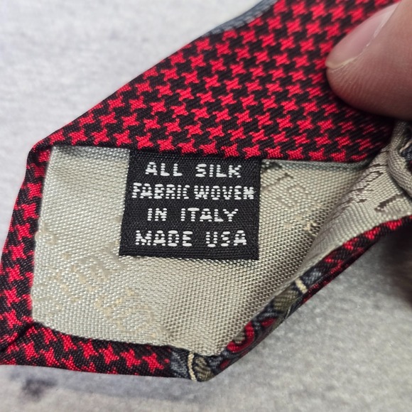 Vintage Christian Dior Tie Mens Silk Red Paisley Designer Business Formal - Picture 6 of 10